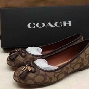Cute Coach Flat